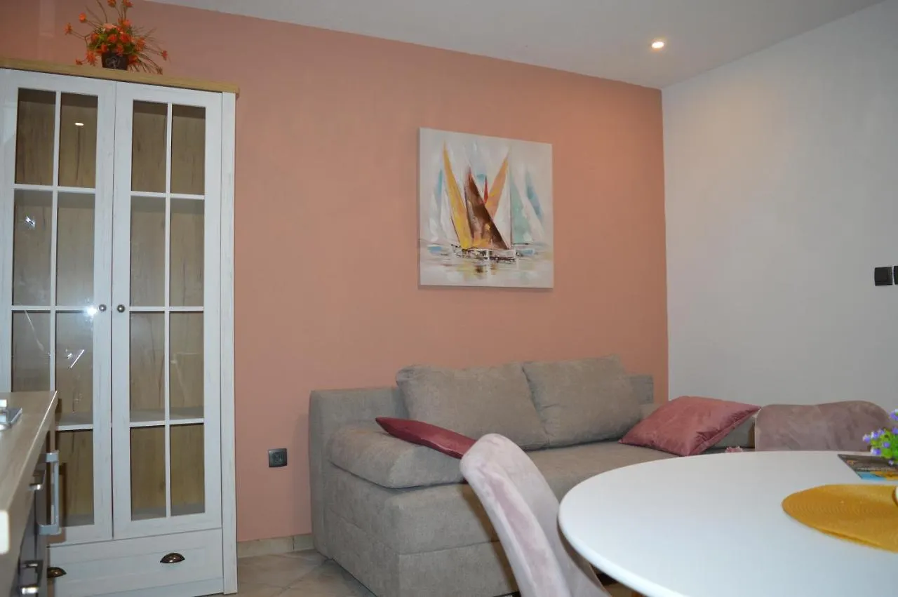 Studio Apartments Luka Biograd - Benkovac