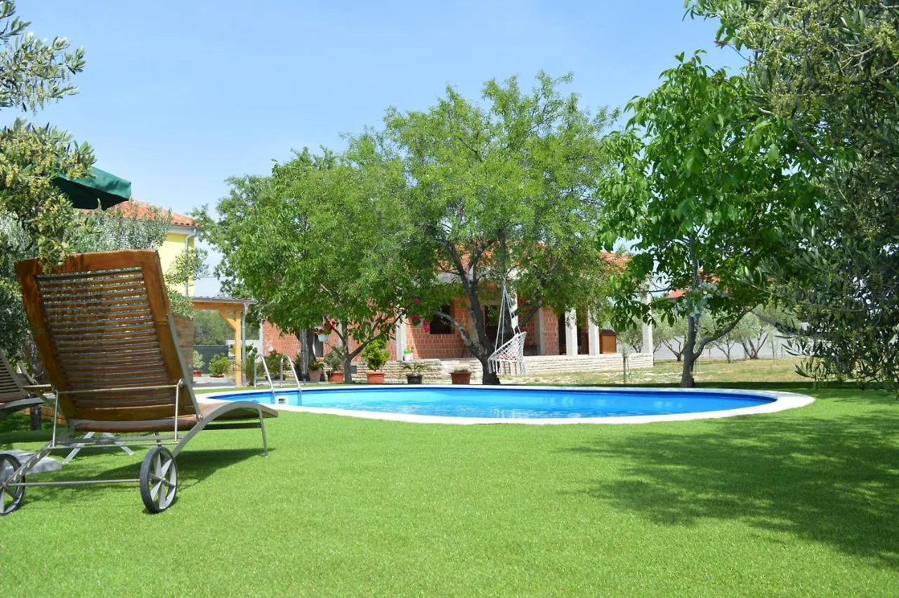 Studio Apartments Luka Biograd - Benkovac